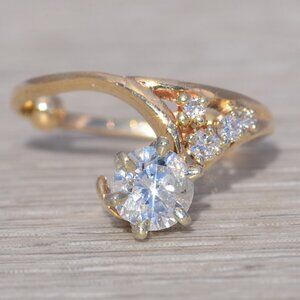 Natural Diamond Ring in Yellow Gold